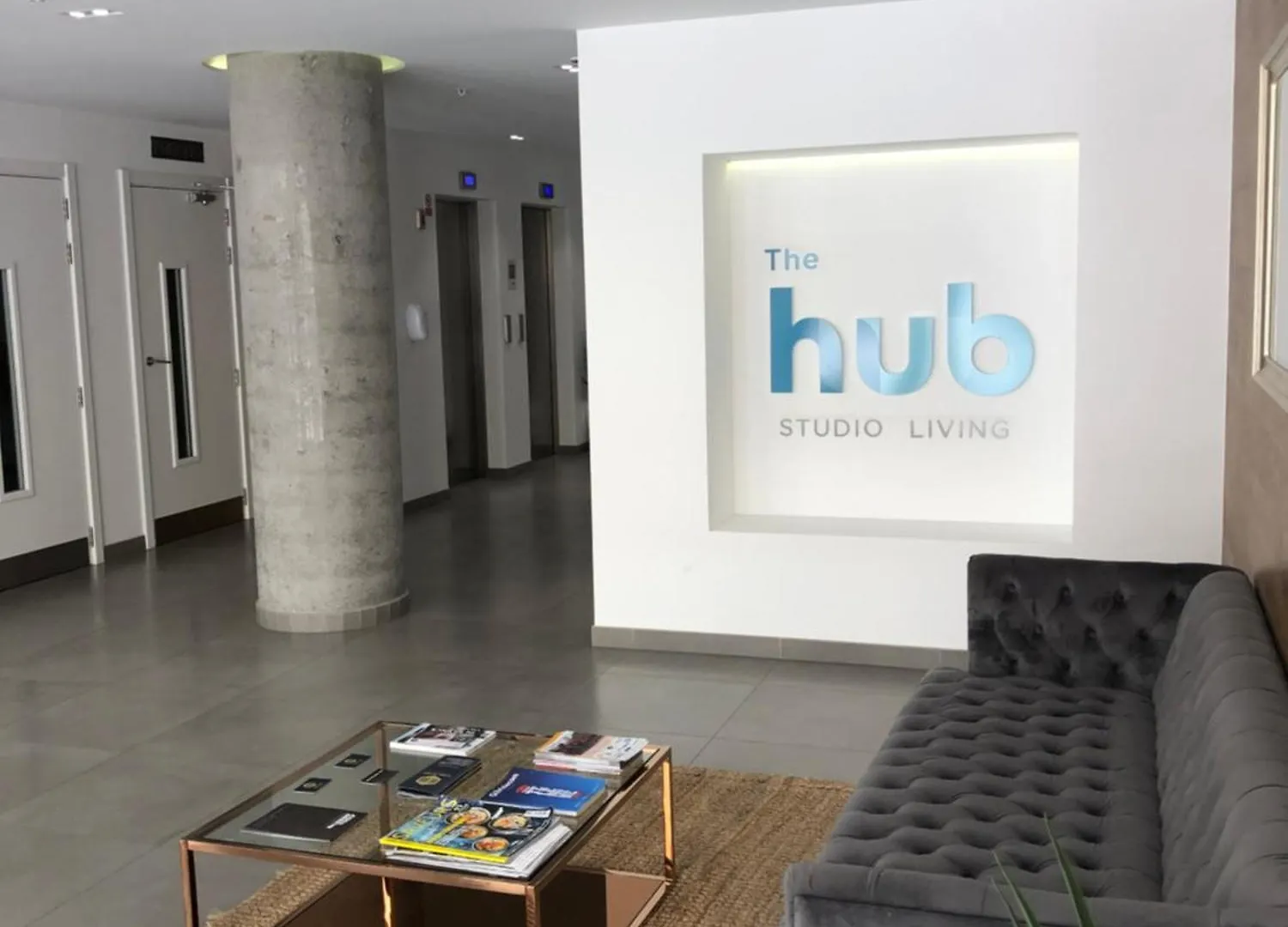 Cp High Floor Luxury Studio Sleeps 3 Gibraltar Apartment