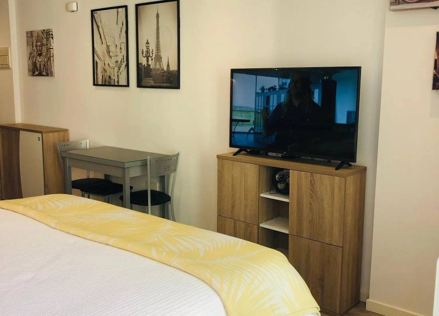 Cp High Floor Luxury Studio Sleeps 3 Gibraltar